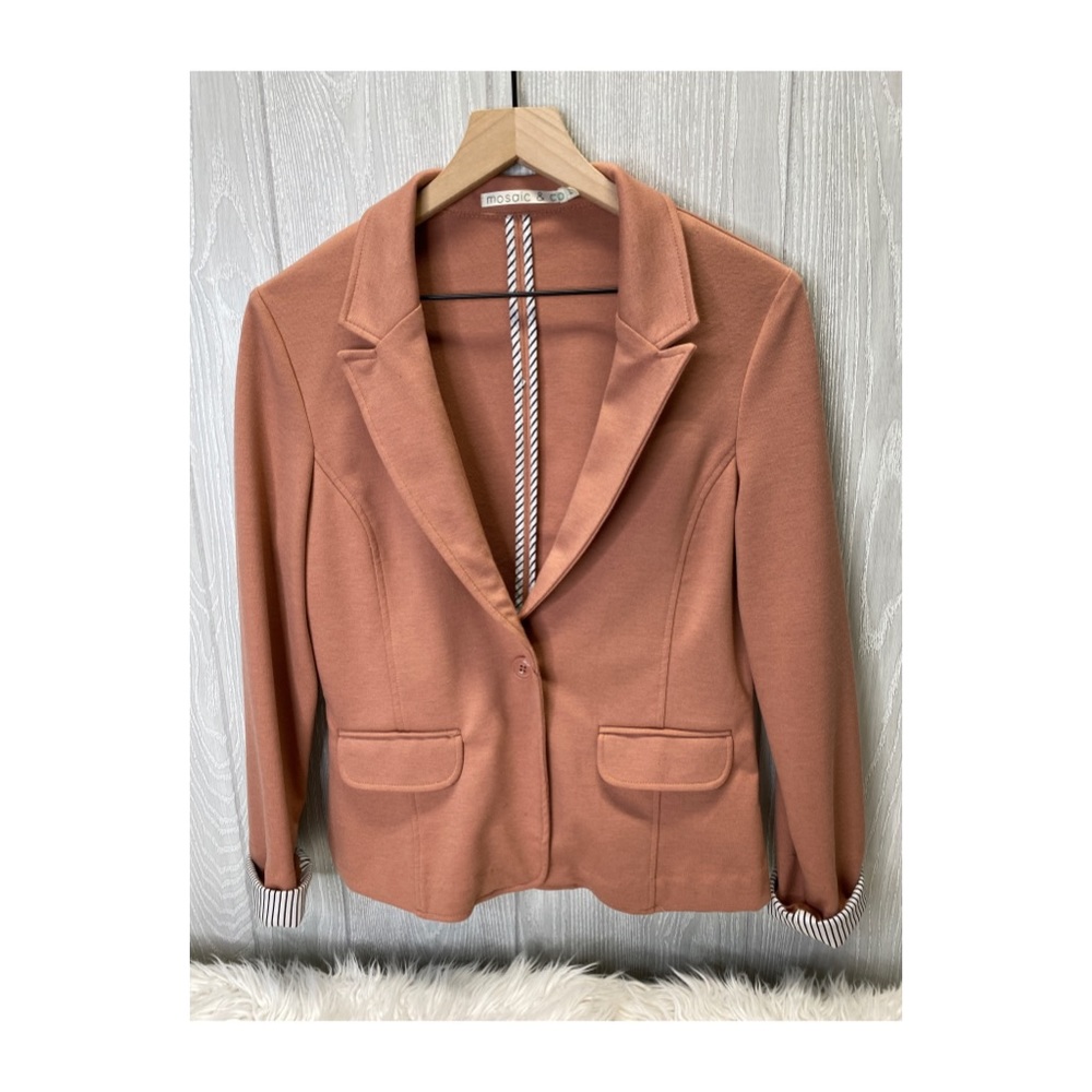 COPY - Mosaic & Co Blazer size large